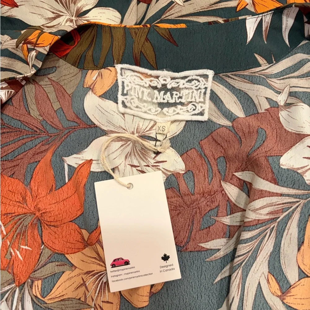 Pink Martini Collection Robe The Tropical Wrap size XS NWT